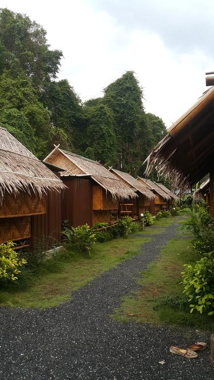 Phuhaya Bamboo Bungalows Ko Lanta Εξωτερικό φωτογραφία