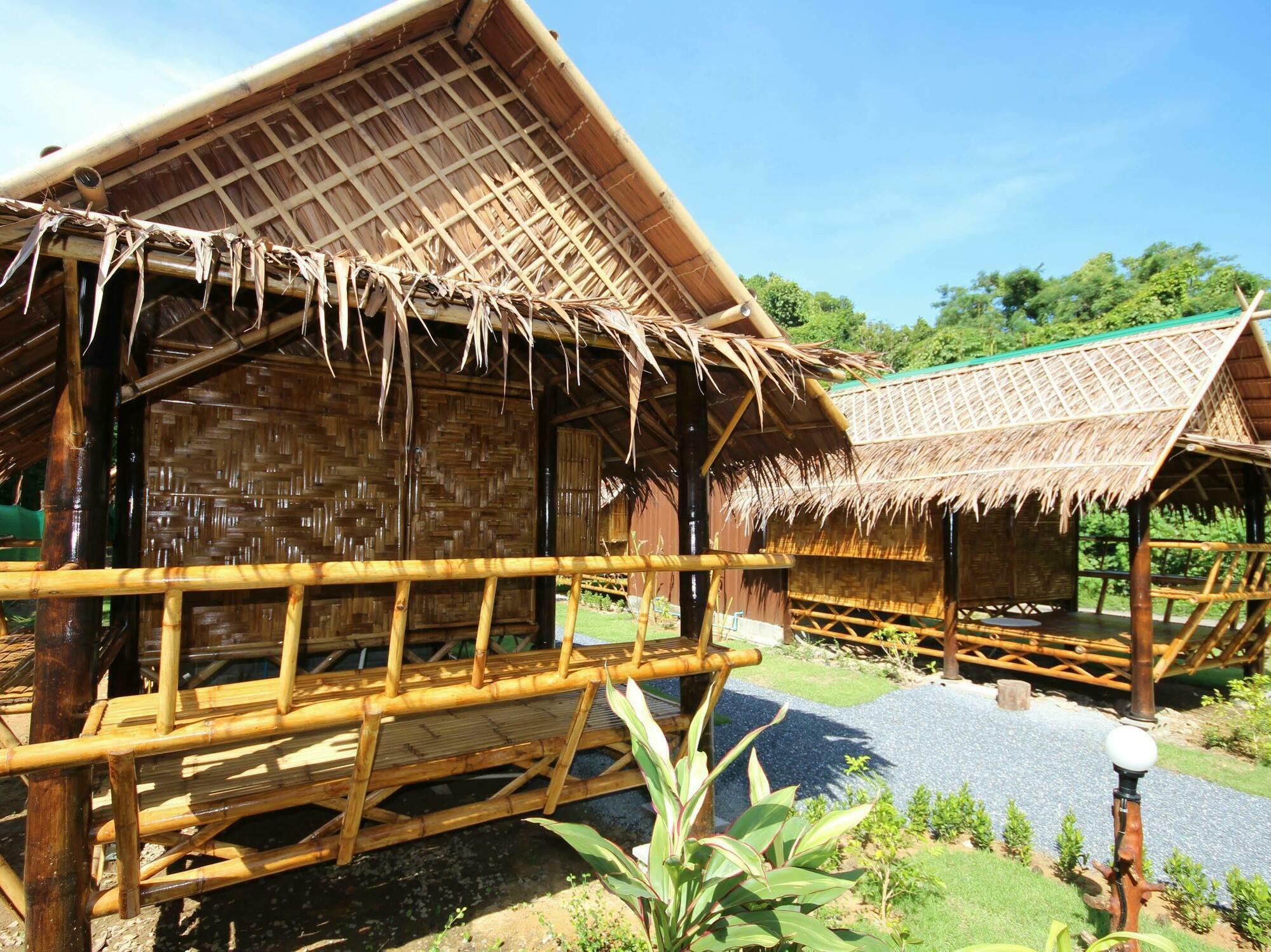 Phuhaya Bamboo Bungalows Ko Lanta Εξωτερικό φωτογραφία